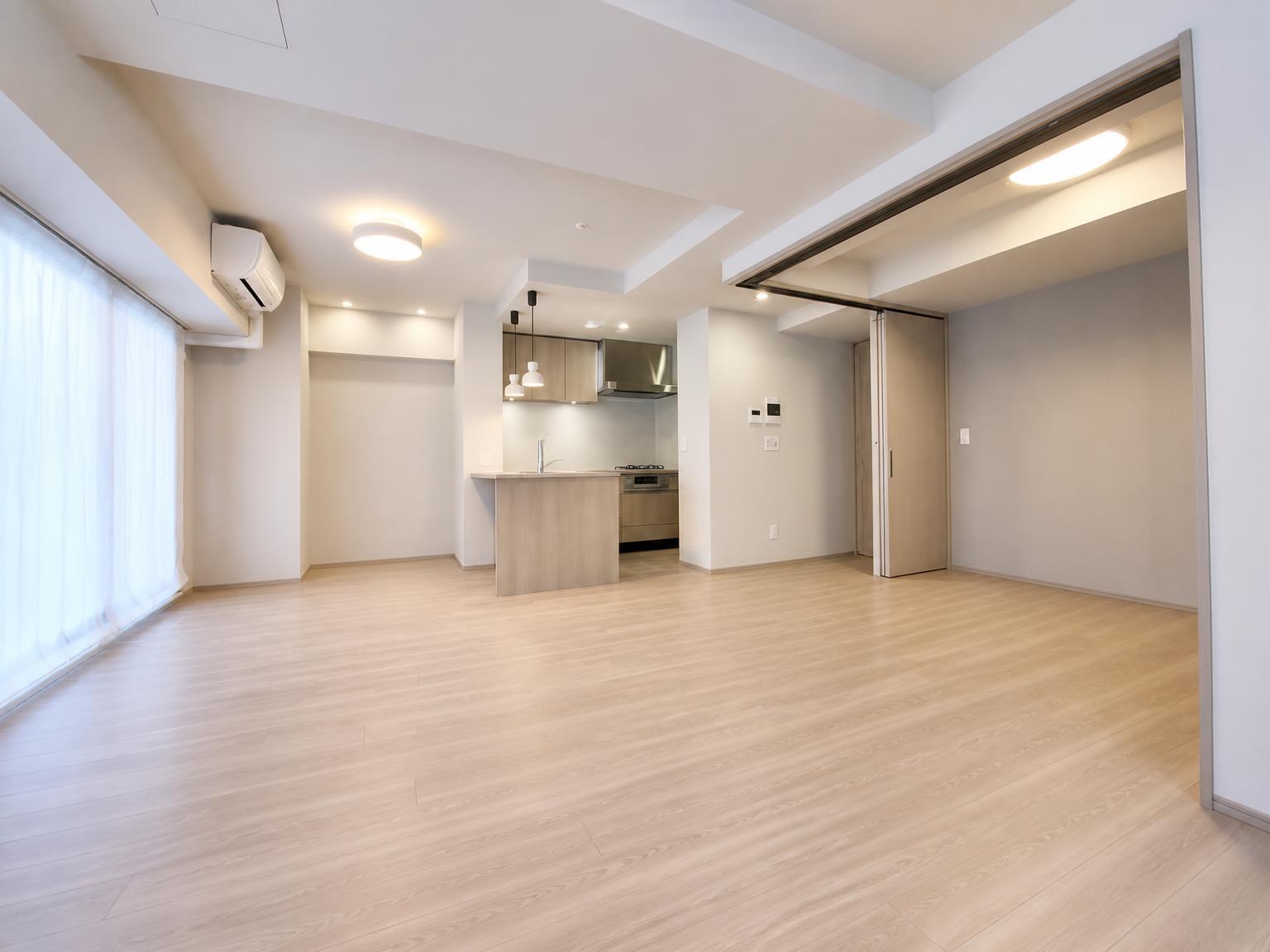 Eagle Court Kyoto Gosho Minami — photograph 2