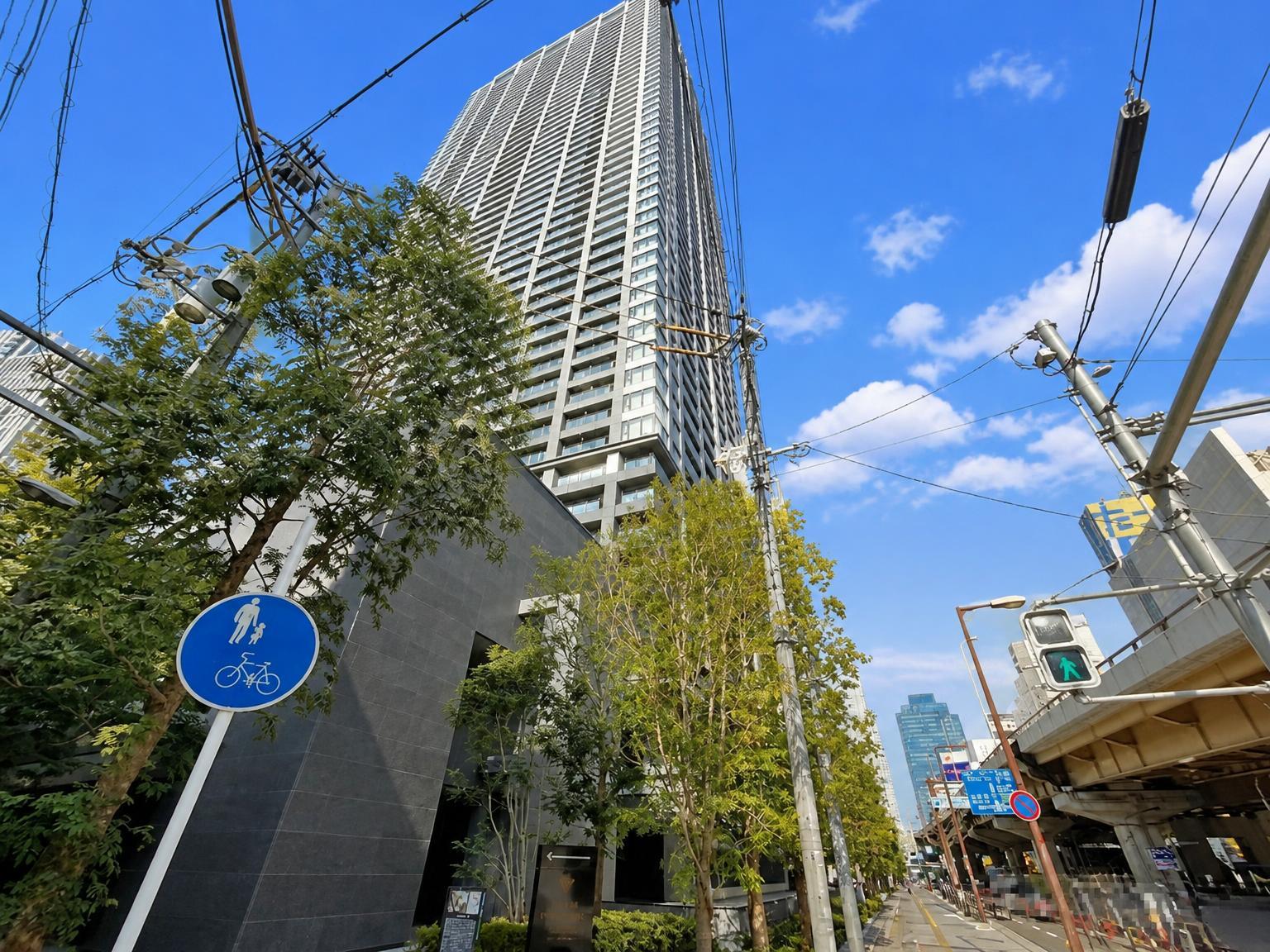 Umeda Garden Residence — photograph 2