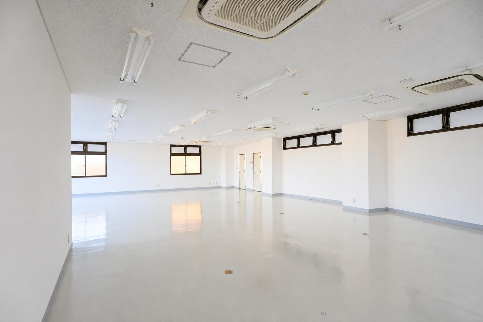 Office in Ohata, Kasukabe — photograph 3