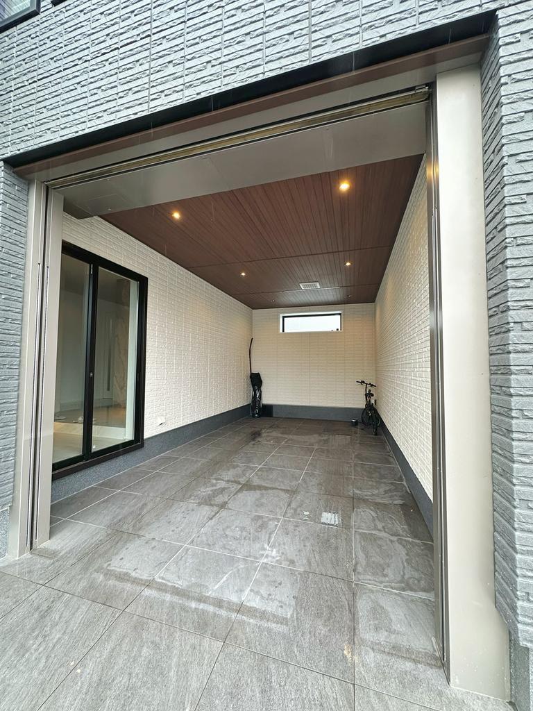 Smart Corner House in Koshigaya — photograph 3