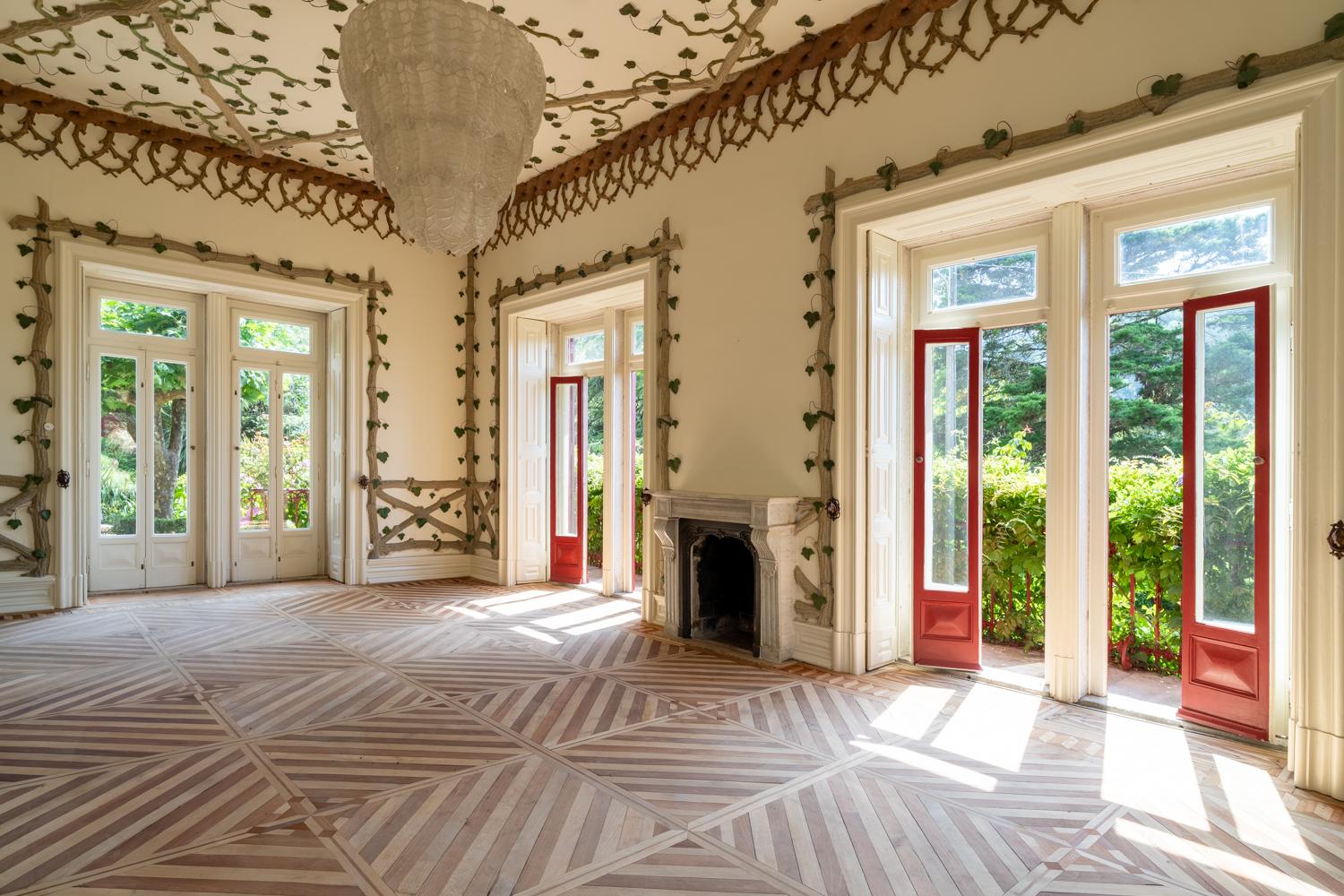 4-Bedroom House in Sintra — photograph 2