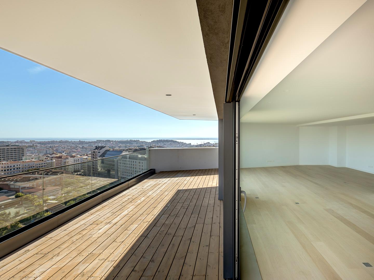 3-Bedroom Apartment in Amoreiras, Lisboa — photograph 3
