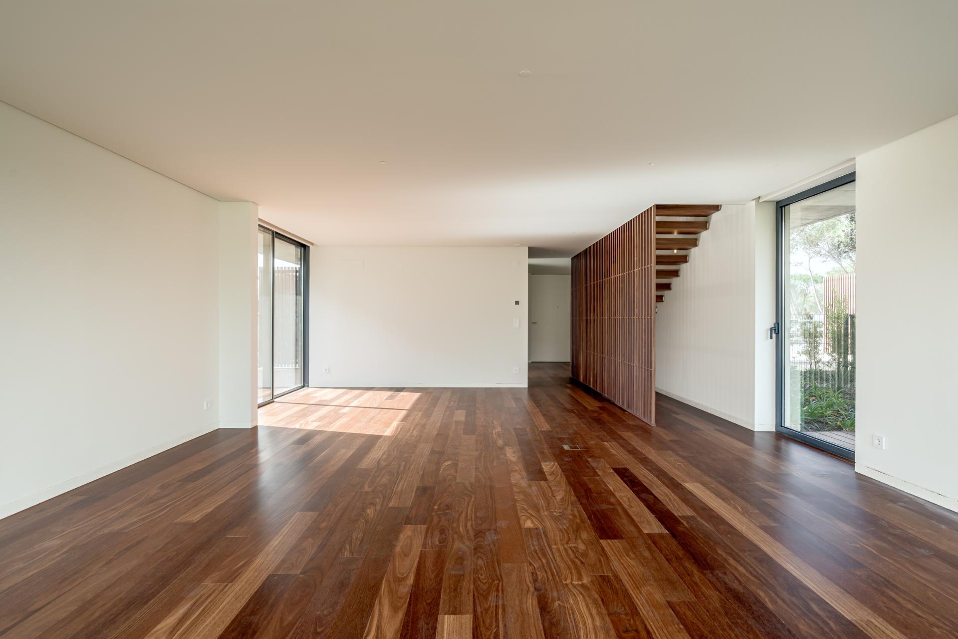 3-Bedroom House with Pool in Cascais — photograph 5